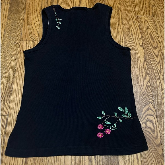 3/$25 Black embroidered tank top size S - Picture 3 of 3